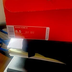 Zoom Kobe IV